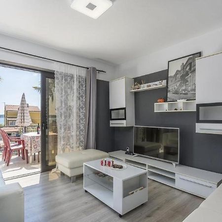 Apartment Zak Novigrad  ภายนอก รูปภาพ