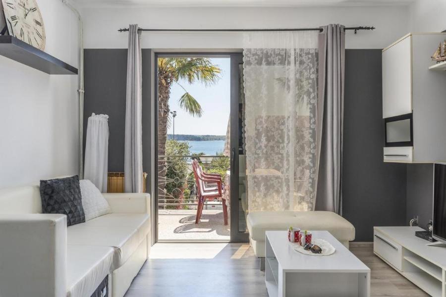 Apartment Zak Novigrad  ภายนอก รูปภาพ